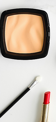 포토 JPG 해외이미지 백그라운드 사람없음 립스틱 고급 대리석 메이크업브러쉬 파운데이션 해외202309 해외포토 컨셉 재료 화장품 붓 파일형식