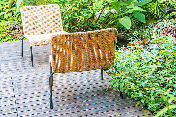 포토 JPG 해외이미지 나무 식물 디자인 외관 공원 꽃 가구 백그라운드 벤치 의자 자연 탁자 휴식 산 주택 사람없음 야외 목재 장식 초록색 뷰티 노란색 마을 식당 정원 카페 수확 흰색 짜임 내추럴 등나무 옛날 해외202309 해외포토 공공시설 컬러 생활용품 컨셉 농업 재료 건물 상점 생태계 파일형식