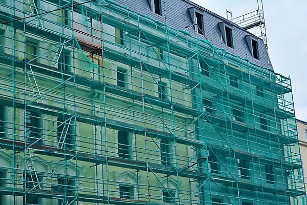 포토 JPG 해외이미지 산업 창문 유리 하늘 부동산 노동자 아파트 주택 안전 사람없음 건물 강 도시 도움 재산 땅 뺄셈 철 스마트 기중기 철탑 공학 리빙 보험 발판 정책 주거지 철강 해외202309 해외포토 직업 건축물 교육 컨셉 재질 금융 탑 중장비 파일형식