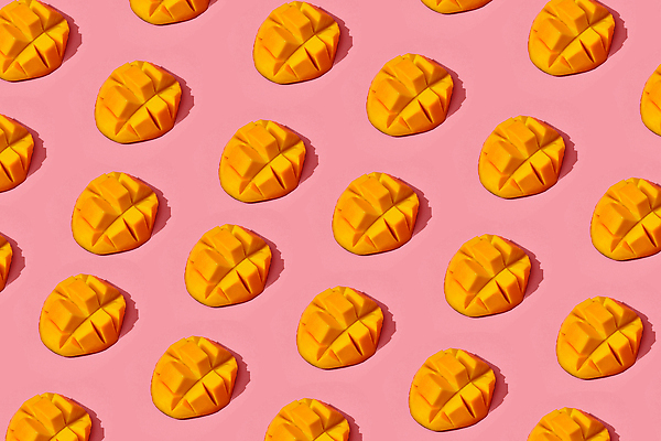 포토 JPG 해외이미지 백그라운드 패턴 사람없음 하이앵글 달콤 큐브 망고 분홍색배경 해외202309 해외포토 뷰포인트 분홍색 무늬 맛 열대과일 파일형식