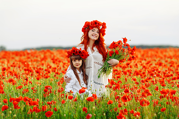 포토 JPG 해외이미지 백인 라이프스타일 여자 딸 행복 어린이 백그라운드 밭 가족 자연 놀이 엄마 함께함 건강 사랑 사람 야외 두명 뷰티 맑음 화환 일몰 기쁨 시골 개화 양귀비 돌봄 무료 해외202309 해외포토 서양인 꽃 감정 컨셉 농업 관계 모션 날씨 생활 노을 생태계 파일형식