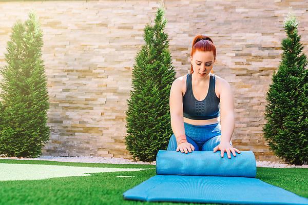 포토 JPG 해외이미지 라이프스타일 웰빙 여자 스포츠 포즈 요가 모션 휴식 건강 피곤 설명 한명 사람 야외 치료 운동복 달리기 조깅 운동 일출 고요 활발 매트 작업 연습 준비 주말 노력 일요일 연극 개발 바디케어 운동가 해외202309 해외포토 1 옷 컨셉 의학 문화예술 생활 노을 요일 파일형식
