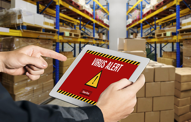 포토 JPG 해외이미지 경고 한명 들기 태블릿 바이러스 위험 해외202309 해외포토 1 컨셉 모션 사람 전자제품 스마트기기 파일형식