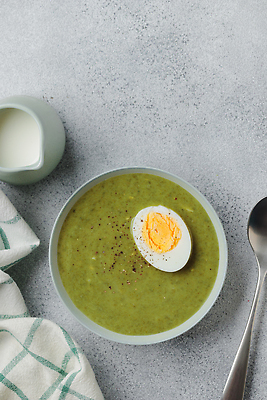 포토 JPG 해외이미지 접시 음식 다이어트 채소 탁자 회색배경 건강 요리 사람없음 초록색 주방 식당 계란 숟가락 식사 저녁식사 카페 신선 뜨거움 사발 수프 브로콜리 허브 크림 냅킨 아스파라거스 시금치 점심식사 채식주의자 맛있는 해외202309 해외포토 식물 식기 컬러 가구 백그라운드 수저 상점 알 회색 사기그릇 채식 파일형식