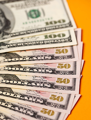 포토 JPG 해외이미지 1 종이 백그라운드 지폐 돈 비즈니스 성공 사람없음 초록색 금융 경제 달러 쪽지 미국 저축 시장 재산 구매 투자 결제 수익 계산서 대출 빚 대통령 수입 워싱턴 해외202309 해외포토 컬러 컨셉 북아메리카 쇼핑 파일형식