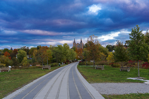 포토 JPG 해외이미지 실루엣 과학 오렌지 건축양식 자연 하늘 파노라마 사람없음 건물 파란색 빛 햇빛 태양 뷰티 교회 검은색 일몰 도시 도심 야간 저녁 장면 천문학 타운 랜드마크 방법 수평선 해외202309 해외포토 자연요소 건축물 교육 건축 컬러 과일 종교건축 촬영기법 노을 생태계 파일형식