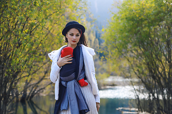 포토 JPG 해외이미지 나무 백인 전통 라이프스타일 공원 딸 행복 아들 호수 얼굴 어린이 여행 2 가족 자연 엄마 산 함께함 사랑 한명 사람 야외 뷰티 유행 봄 육아 덮개 아기 잡기 던지기 작음 적재 걸음마 해외202309 해외포토 서양인 식물 1 계절 공공시설 감정 컨셉 관계 모션 생활 신체부위 뚜껑 크기 생태계 파일형식