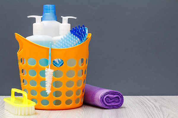 포토 JPG 해외이미지 비닐봉투 사람없음 바구니 깨끗함 솔 청소도구 청소 세제 오브젝트 담기 해외202309 해외포토 컨셉 모션 봉투 도구 파일형식