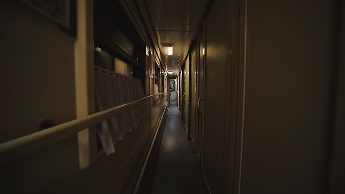 포토 JPG 해외이미지 디자인 여행 백그라운드 비즈니스 창문 교실 교통시설 거리 실내 안전 사람없음 내부 빛 문 금속 기찻길 기차 도시 홀 복도 승차 속도 통로 러시아 객실 마차 러시아인 안락 비어있는 해외202309 해외포토 서양인 교육 유럽 육상교통 교통수단 교통 컨셉 학교 모션 재질 대중교통 공간 시설 파일형식