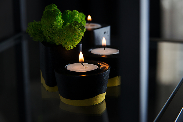 포토 JPG 해외이미지 라이프스타일 웰빙 디자인 백그라운드 촛불 불 불꽃 휴식 주택 실내 통 건강 사랑 이끼 사람없음 내부 장식 초록색 빛 뷰티 노란색 검은색 흰색 고급 냄비 시멘트 연소 고립 바디케어 콘크리트 스타일 해외202309 해외포토 자연요소 감정 컬러 컨셉 초 건물 생활 솥 파일형식