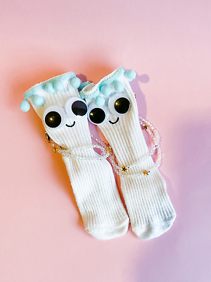 포토 JPG 해외이미지 동물 캐릭터 행복 얼굴 어린이 인형 분홍색 컬러 백그라운드 무지개 장난 비즈니스 장신구 놀이 동화 양말 창조 미소 웃음 사람없음 장식 여름 컬러풀 유행 여러개 유치원 공연 흰색 유머 극장 쇼 공상 연극 꼭두각시 핸드메이드 헤딩 해외202309 해외포토 자연요소 계절 교육 감정 다수 문화예술 표정 사람 이벤트 신체부위 축구 파일형식