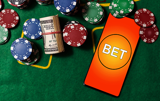 포토 JPG 해외이미지 돈 사람없음 스마트폰 포커칩 도박 어플리케이션 해외202309 해외포토 핸드폰 스마트기기 재산 포커 파일형식