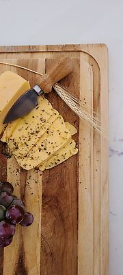 포토 JPG 해외이미지 라이프스타일 접시 손 커플 커피 음료 음식 컨셉 과일 가족 탁자 주택 함께함 실내 사람 성인 사람없음 목재 친구 식사 주스 모임 우유 마시기 시골 아침식사 먹기 크림 나눔 점심식사 많음 해외202309 해외포토 나무 식기 가구 재료 관계 모션 유제품 내부 건물 생활 신체부위 파일형식