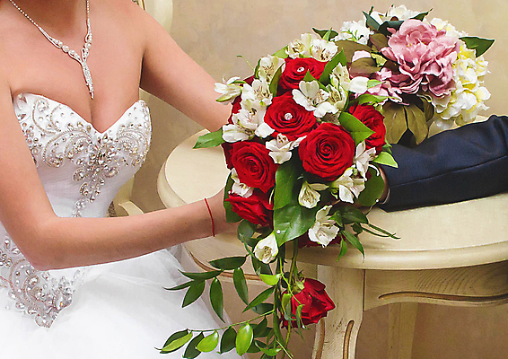 포토 JPG 해외이미지 손 커플 드레스 여자 꽃 행복 분홍색 꽃다발 결혼 백그라운드 꽃무늬 자연 결혼식 함께함 사랑 사람 이벤트 사람없음 장식 초록색 뷰티 장미 유행 낭만 벚꽃 흰색 축하 잡기 고급 우아함 다발 배열 묘사 약혼 스타일 해외202309 해외포토 식물 옷 감정 컬러 컨셉 무늬 관계 모션 신체부위 생태계 약속 파일형식