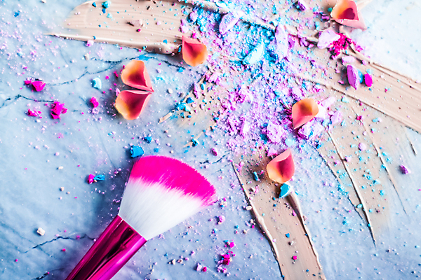 포토 JPG 해외이미지 백그라운드 사람없음 화려 가루 크림 질감 아이섀도 메이크업브러쉬 파운데이션 해외202309 해외포토 컨셉 화장품 붓 파일형식