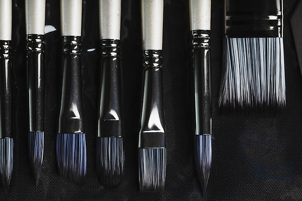 포토 JPG 해외이미지 미술 사람없음 세트 검은색 여러개 붓 일렬 가지런함 해외202309 해외포토 컬러 다수 컨셉 문화예술 파일형식