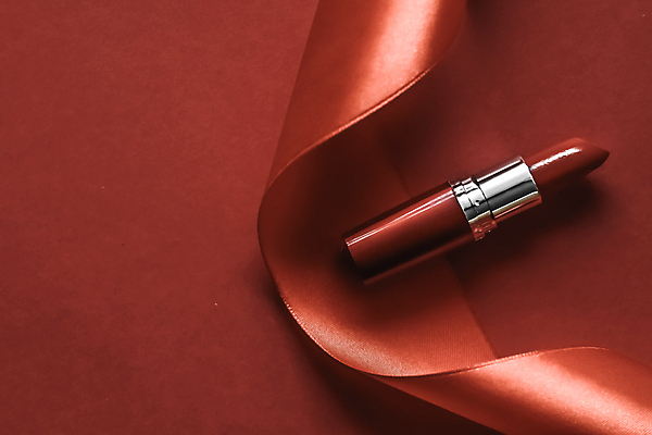 포토 JPG 해외이미지 리본 사람없음 뷰티 화장품 립스틱 오브젝트 버건디 해외202309 해외포토 빨간색 파일형식