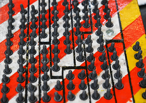 포토 JPG 해외이미지 스포츠 공장 자동차 표면 프레임 사람없음 내부 문 금속 자전거 검은색 공구 나사 판넬 오픈 구멍 실 수리 플라스틱 묘사 오브젝트 서비스 잠금 클립 짐차 손질 엔진 조형 모터 조립 범퍼 자동 차고 해외202309 해외포토 육상교통 컬러 공업 재질 바이크 도구 보안 파일형식