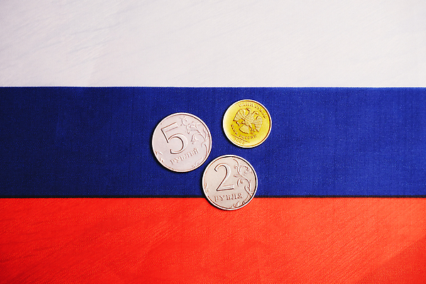 포토 JPG 해외이미지 유럽 백그라운드 돈 2 비즈니스 사람없음 빨간색 금융 경제 파란색 세트 금속 동전 회색 저축 흰색 깃발 원형 변화 황금 은색 심볼 오브젝트 무역 투자 러시아 5 유지 빚 관심 러시아인 루블 세금 수입 예산 옛날 위기 진짜 해외202309 해외포토 도형 서양인 나라 산업 컬러 컨셉 재질 숫자 재산 파일형식