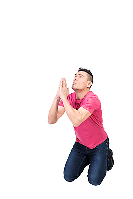 포토 JPG 해외이미지 스튜디오촬영 전신 모델 남자 종교 컨셉 한명 믿음 희망 올려보기 기도 표현 영혼 좌절 무릎꿇기 질문 흰배경 문제 요청 미안 숭배 신앙심 헬프 카피스페이스 해외202309 해외포토 1 감정 백그라운드 모션 실내 사람 공백 흰색 도움 사죄 파일형식