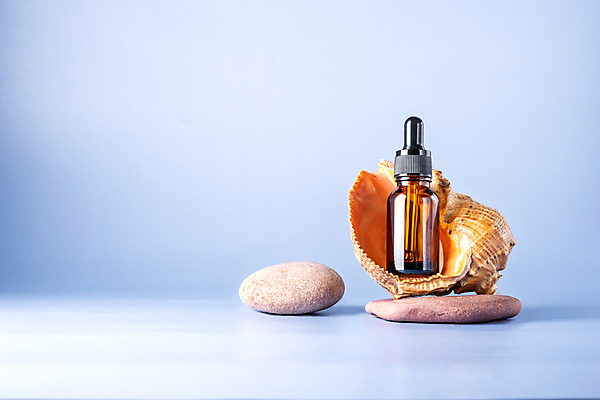 포토 JPG 해외이미지 얼굴 바다 백그라운드 컨셉 신체 텍스트 유리 연체동물 건강 사람없음 치료 뷰티 갈색 유행 스파 화장품 껍질 투명 액체 상품 컨테이너 피부 오브젝트 유기농 로션 스킨케어 내추럴 돌봄 리프팅 수분크림 정물화 추출 피펫 카피스페이스 해외202309 해외포토 웰빙 산업 컬러 의학 모션 재질 무척추동물 실험기구 신체부위 공백 그림 파일형식