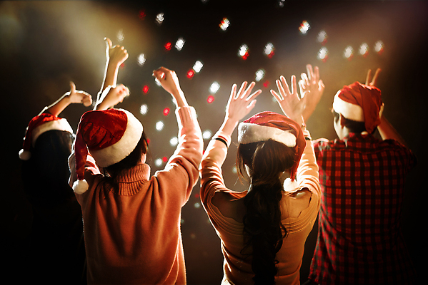 포토 JPG 해외이미지 모자 응시 여자 남자 행복 컬러 컨셉 크리스마스 모션 휴가 새로움 함께함 관리 한명 들기 사람 빨간색 친구 빛 뷰티 산타클로스 파티 축제 콘서트 모임 흰색 축하 춤 바 그룹 야간 연도 기회 꽃가루 스포트라이트 다민족 크리스마스이브 해외202309 해외포토 자연요소 1 시선 잡화 기념일 감정 관계 문화예술 이벤트 공연 가루 파일형식