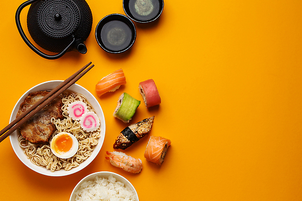 포토 JPG 해외이미지 그릇 백그라운드 젓가락 밥 사람없음 계란 주황색 초밥 라멘 찻주전자 차슈 해외포토 식기 음식 컬러 주전자 수저 돼지고기 알 면류 일본음식 파일형식
