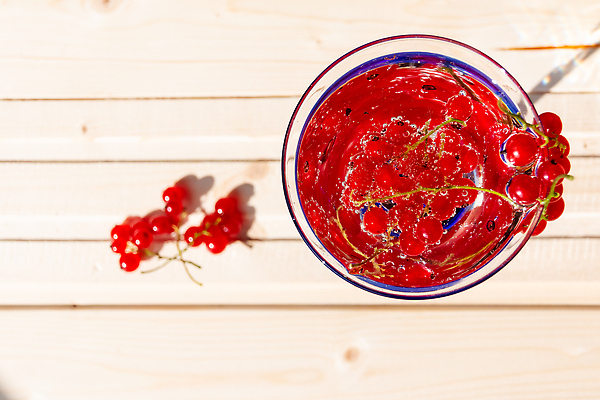 포토 JPG 해외이미지 열매 음료 음식 다이어트 과일 유리 휴식 건강 사람없음 빨간색 초록색 물 여름 파티 얼음 주스 추위 흰색 신선 칵테일 액체 차 달콤 맛 시원함 레몬 레모네이드 민트 허브 큐브 묘사 상쾌 부드러움 라임 시럽 내추럴 건포도 셔벗 소다 해외202309 해외포토 자연요소 식물 계절 감정 컬러 컨셉 재질 포도 디저트 주류 이벤트 감각 건과일 에이드 파일형식