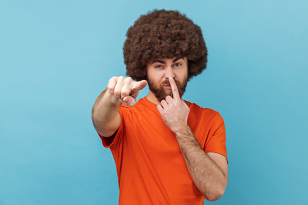 포토 JPG 해외이미지 스튜디오촬영 손 남자 손가락 청소년 실내 돼지고기 한명 서기 사람 달러 터치 표현 돼지 속임수 코 파란배경 거짓 거짓말 고립 잘못 특별함 힙스터 못생김 해외202309 해외포토 1 패션 백그라운드 컨셉 돈 포유류 모션 육류 내부 신체부위 파란색 파일형식