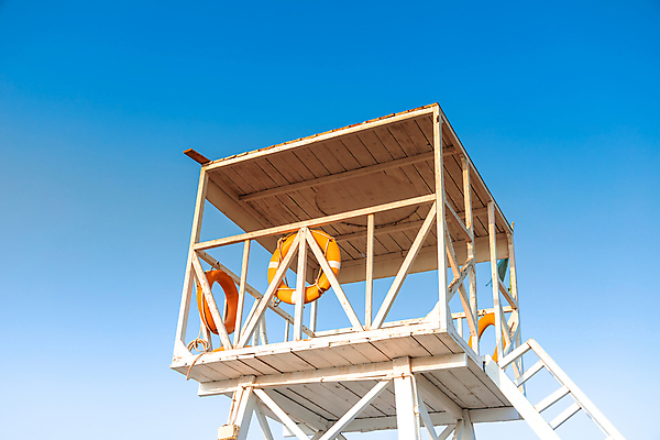 포토 JPG 해외이미지 모래 바다 여행 건축양식 자연 하늘 휴가 경비 안전 사람없음 야외 건물 목재 물 파란색 컬러풀 햇빛 노란색 여행객 탑 항구 맑음 만 서핑 구출 역 보호 오두막 장면 규칙 서퍼 남쪽 랜드마크 안전요원 비어있는 해외202309 해외포토 자연요소 나무 건축물 건축 컬러 컨셉 재료 교통시설 날씨 운동선수 사람 태양 수상스포츠 도움 방향 생태계 파일형식