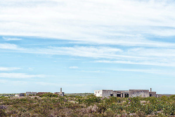 포토 JPG 해외이미지 여행 아프리카 아침 국립공원 굴뚝 풍경 사람없음 건물 햇빛 봄 시골 관목 남아프리카 보호구역 옛날 파멸 해외202309 해외포토 주간 나무 건축물 계절 공원 나라 컨셉 태양 구역 파일형식 소멸