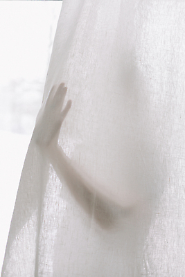 포토 JPG 해외이미지 손 백그라운드 컨셉 패턴 창문 아침 추상 아파트 주택 아이디어 실내 사람없음 내부 장식 빛 햇빛 태양 뷰티 우주 일출 맑음 방 흰색 직물 커튼 영혼 우아함 소프트포커스 묘사 명상 속도 질감 부드러움 카피스페이스 안락 해외202309 해외포토 주간 자연요소 컬러 무늬 날씨 촬영기법 건물 신체부위 노을 공백 감각 파일형식