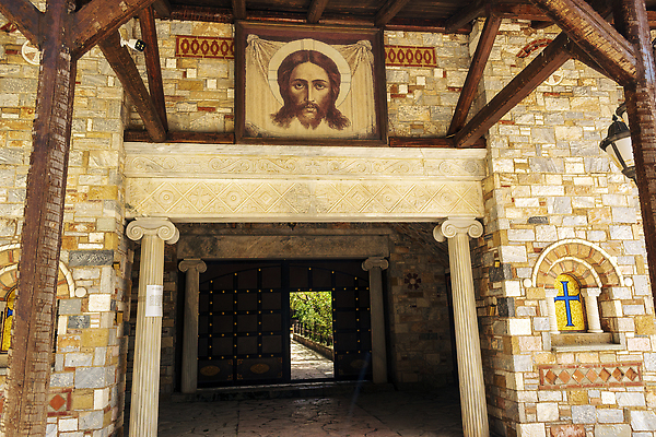 포토 JPG 해외이미지 전통 유럽 기독교 종교 문화 여행 십자가 건축양식 사람없음 야외 건물 교회 문 믿음 예수 역사 재산 성자 지중해 그리스 신성 수도원 그리스인 랜드마크 발칸반도 비잔틴 숭배 신앙심 옛날 해외202309 해외포토 서양인 건축물 건축 감정 나라 바다 종교건축 금융 신_종교 제국 파일형식