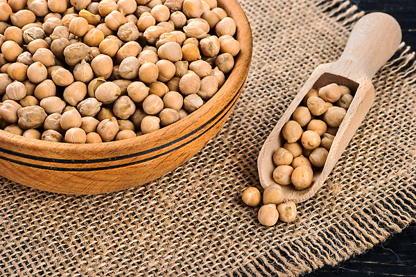 포토 JPG 해외이미지 식물 음식 백그라운드 채소 재료 탁자 콩 건조 건강 병아리 요리 사람없음 목재 식사 사발 낟알 삼베 국자 유기농 날것 내추럴 병아리콩 생식 채식주의자 비건 해외202309 해외포토 나무 웰빙 가구 조류 주방용품 곡류 사기그릇 채식 파일형식 천_직물