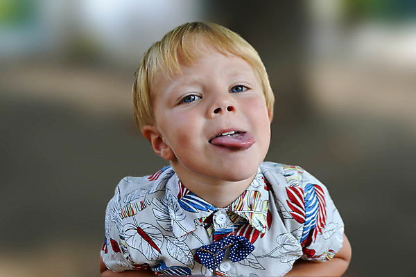 포토 JPG 해외이미지 백인 라이프스타일 응시 남자 행복 감정 아들 얼굴 어린이 주택 한명 웃음 사람 소년 야외 내부 뷰티 기쁨 흰색 표현 아기 입 치아 요청 걸음마 해외202309 해외포토 서양인 1 시선 컬러 가족 모션 표정 건물 생활 신체부위 소화기관 파일형식