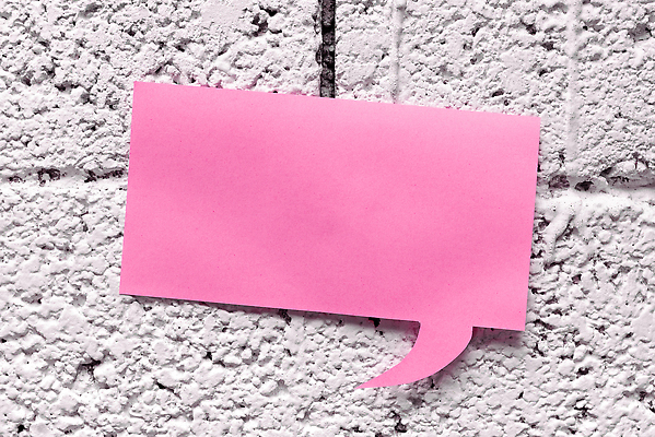 포토 JPG 해외이미지 종이 분홍색 백그라운드 말풍선 벽돌 아이디어 사람없음 카피스페이스 해외202309 해외포토 컬러 컨셉 공백 파일형식