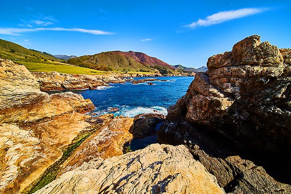 포토 JPG 해외이미지 모래 파도 바다 섬 여행 하늘 휴가 풍경 사람없음 물 여름 파란색 태양 바위 만 망토 캘리포니아 암초 해외202309 해외포토 자연요소 계절 컬러 미국 돌_바위 파일형식