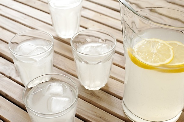 포토 JPG 해외이미지 안경 음료 과일 탁자 귤 건강 사람없음 여름 소풍 신선 조끼 레몬 레모네이드 비타민C 핸드메이드 해외202309 해외포토 잡화 계절 가구 야외활동 외투 비타민 에이드 파일형식