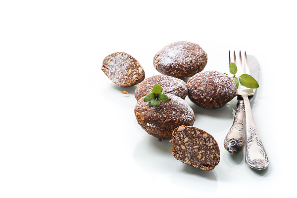 포토 JPG 해외이미지 전통 커피 음식 백그라운드 크리스마스 채소 과일 재료 텍스트 디저트 감자 사탕 사람없음 여름 갈색 파티 쿠키 과자 케이크 초콜릿 빵집 견과류 흰색 신선 원형 생일 달콤 맛 아침식사 설탕 굽기 먹기 크림 메뉴 코코아 내추럴 고립 오트밀 페스츄리 핸드메이드 맛있는 비어있는 해외202309 해외포토 도형 계절 기념일 음료 빵 컬러 컨셉 모션 이벤트 상점 식사 구이 파일형식 귀리