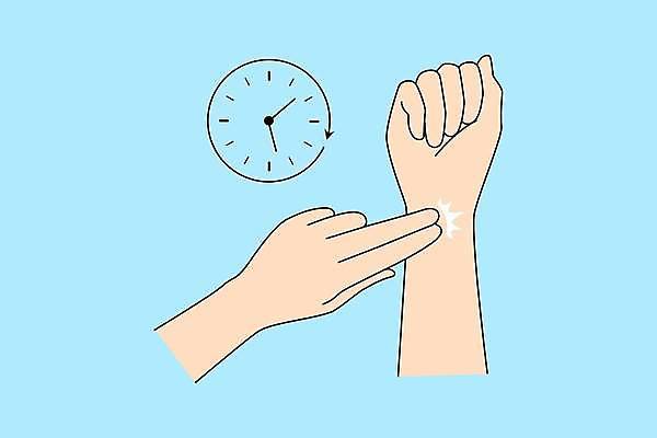 EPS 해외이미지 라이프스타일 손 시계 2 신체 일러스트 손가락 스트레스 기술 건강 사람 치료 약 고통 시험 심장 맥박 질병 손목 손목시계 측정 체크 속도 그림 윤곽 문제 팔 긴장 테라피 동맥 리듬 방사형 트러블 벡터 심혈관 해외202309 해외일러스트 교육 감정 장신구 의학 생활 신체부위 뷰티 장기 혈관 파일형식