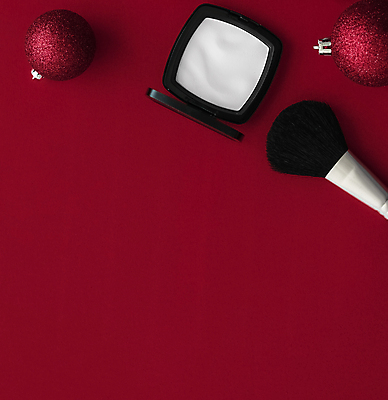 포토 JPG 해외이미지 사람없음 하이앵글 화장품 오브젝트 메이크업브러쉬 오너먼트 카피스페이스 버건디 해외202309 해외포토 뷰포인트 크리스마스장식 빨간색 뷰티 공백 붓 파일형식