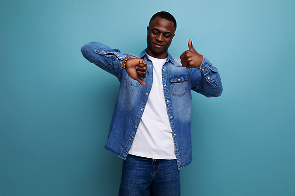 포토 JPG 해외이미지 모델 라이프스타일 손 남자 행복 벽 백그라운드 비즈니스 손가락 성공 수염 실내 한명 사람 성인 30대 유행 재킷 청바지 가리킴 표현 비즈니스맨 자신감 사인 긍정 보여주기 고립 스타일 카피스페이스 해외202309 해외포토 1 감정 컨셉 바지 모션 손짓 내부 생활 신체부위 장년 공백 외투 직장인 파일형식