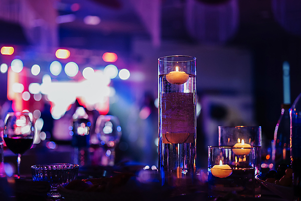 포토 JPG 해외이미지 라이프스타일 행복 실루엣 음악 포즈 결혼 백그라운드 모션 탁자 휴가 조명 바닥 기념 사람 이벤트 사람없음 장식 빛 컬러풀 파티 식당 식사 저녁식사 어둠 낭만 춤 그룹 군중 야간 저녁 소프트포커스 묘사 디스코 블러 접수 스타일 해외202309 해외포토 자연요소 감정 컬러 가구 컨셉 문화예술 촬영기법 생활 상점 파일형식