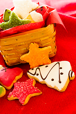 포토 JPG 해외이미지 나무 별 음식 분홍색 크리스마스 휴가 디저트 양말 사탕 사람없음 장식 빨간색 크리스마스트리 바구니 쿠키 얼음 흰색 달콤 섬유 짜임 페스츄리 핸드메이드 해외202309 해외포토 자연요소 식물 기념일 빵 컬러 직물 맛 파일형식