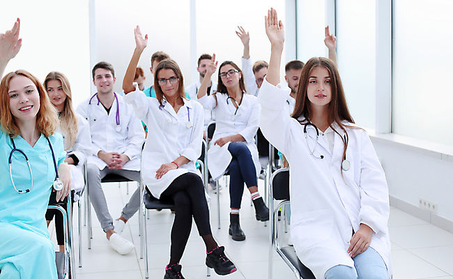 포토 JPG 해외이미지 학생 남자 컨셉 청진기 성공 노동자 함께함 건강 병원 서기 사람 여러명 약 힘 간호사 의사 흰색 가리킴 업무 자신감 원형 그룹 선택 큼 동료 직원 연대 콜라보레이션 자극 해외202309 해외포토 도형 직업 감정 컬러 다수 의학 관계 의료기기 모션 손짓 의료진 작업 크기 파일형식