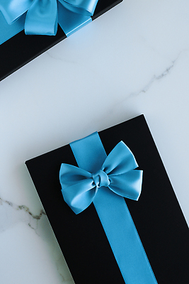 포토 JPG 해외이미지 리본 사람없음 선물상자 검은색 고급 대리석 해외202309 해외포토 컬러 컨셉 재료 선물 상자 파일형식