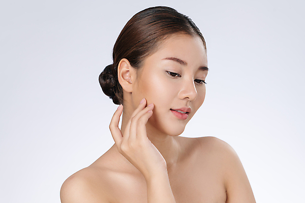 포토 JPG 해외이미지 모델 응시 여자 얼굴 한명 동양인 손짓 상반신 성인 앞모습 뷰티 우아함 피부 순수 성인여자한명만 해외202309 해외포토 1 시선 뷰포인트 컨셉 모션 사람 인종 신체부위 여자한명만 성인여자만 파일형식