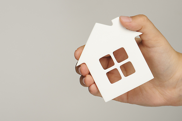 포토 JPG 해외이미지 모델 손 남자 백그라운드 컨셉 건축양식 새로움 아파트 주택 안전 사람 사람없음 건물 금융 파란색 판매 세일 우주 회색 흰색 잡기 재산 구매 소프트포커스 건축가 작음 심볼 서비스 보안 투자 보험 대출 렌탈 진짜 해외202309 해외포토 직업 건축물 건축 컬러 비즈니스 모션 촬영기법 신체부위 경제 쇼핑 크기 파일형식