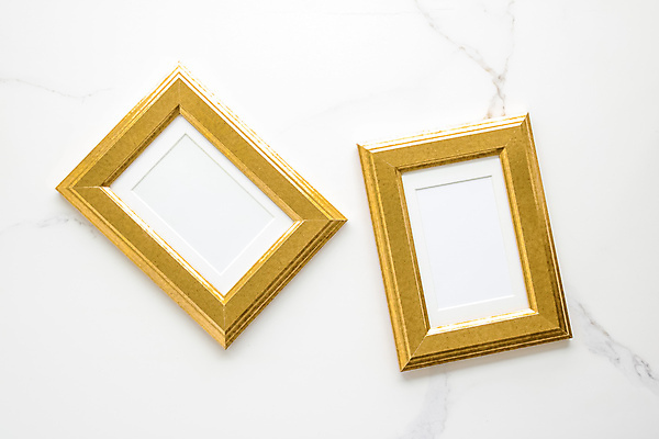 포토 JPG 해외이미지 액자 사람없음 사각형 금색 테두리 카피스페이스 해외202309 해외포토 도형 컬러 공백 파일형식