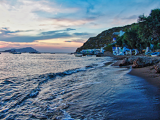 포토 JPG 해외이미지 전통 외관 벽 바다 섬 여행 백그라운드 건축양식 자연 하늘 휴가 거리 주택 파노라마 풍경 사람없음 야외 건물 여름 관광지 도시풍경 마을 발코니 도시 그리스 타운 이웃 그리스인 랜드마크 해외202309 해외포토 서양인 건축물 계절 건축 유럽 촬영기법 생태계 파일형식